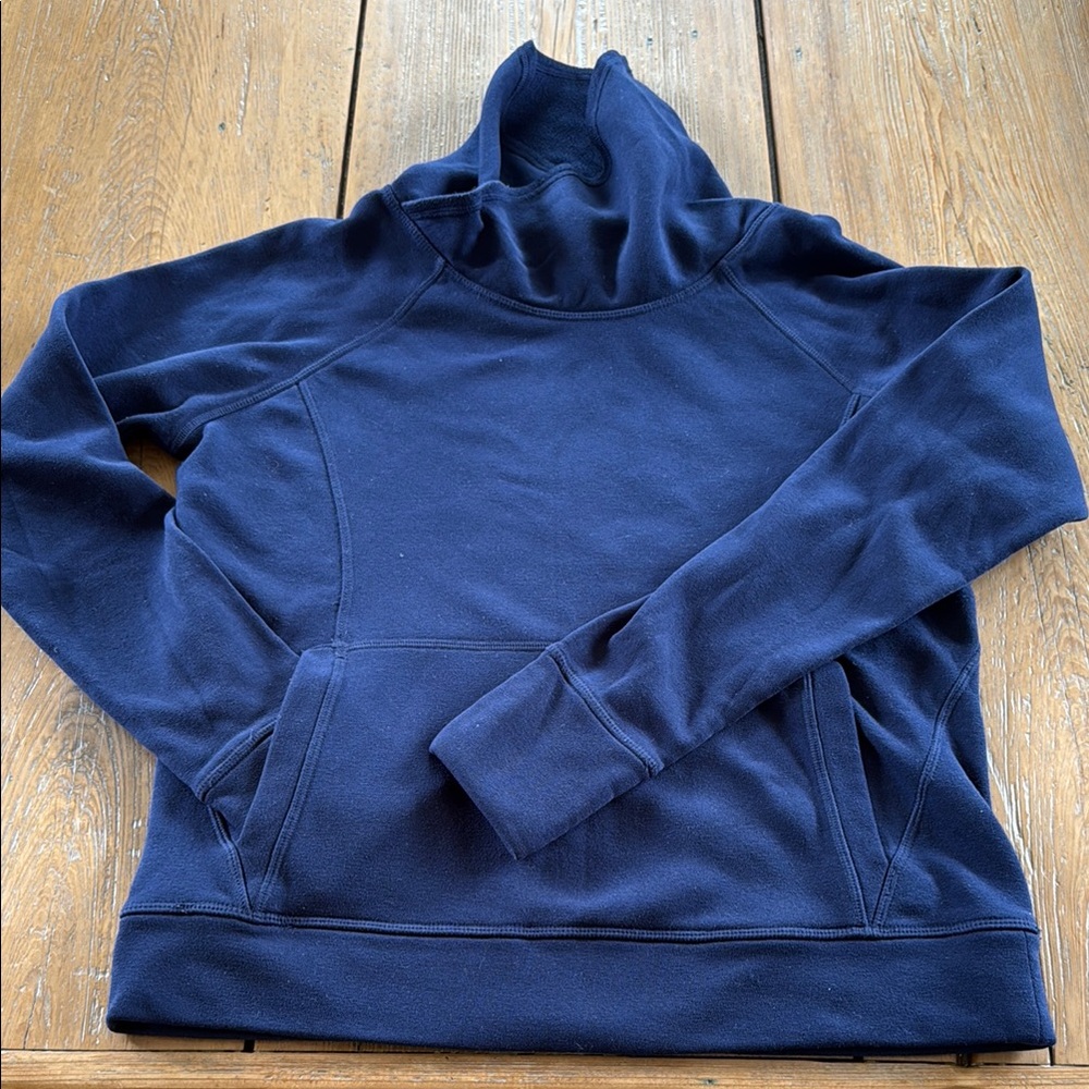 Athleta women’s funnel neck sweatshirt, size M